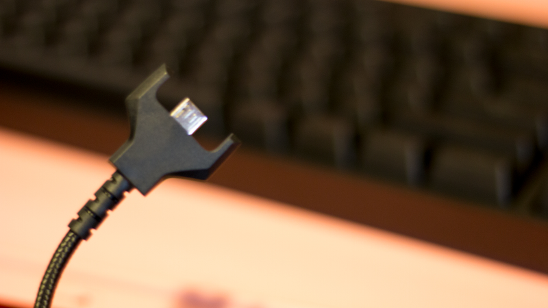 Illustration for article titled Logitech G Pro Gaming Keyboard Review: Professional Grade